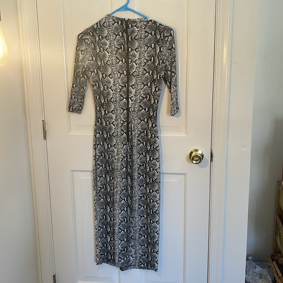 Alice and Olivia midi dress - Picture 4 of 4